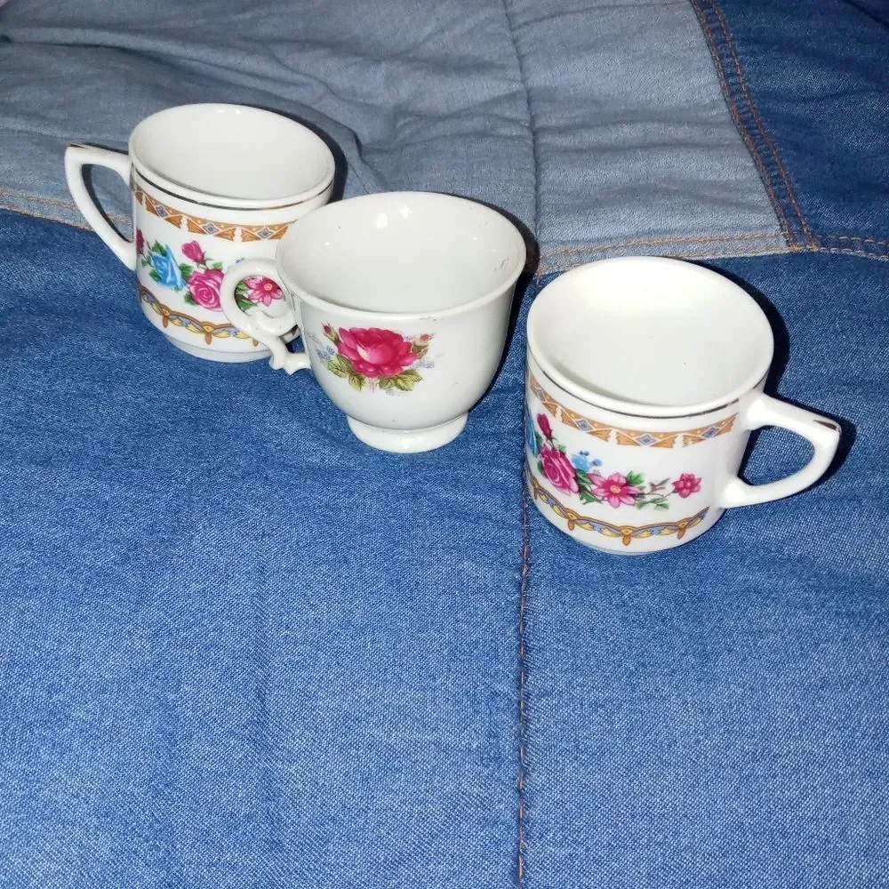 ×6 Tea Cups - Picture 3 of 16